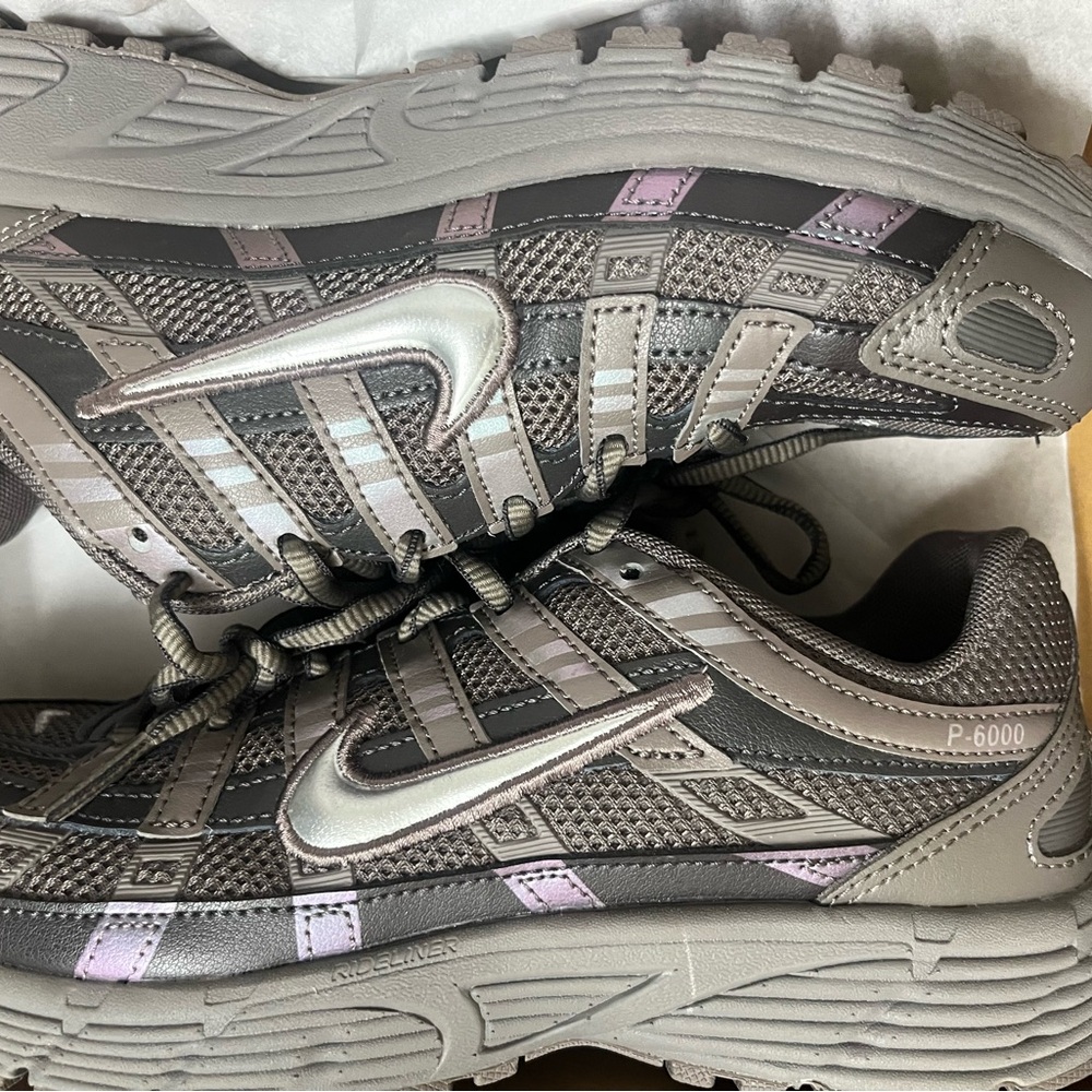 Nike Women's Silver and Lavender Sneakers